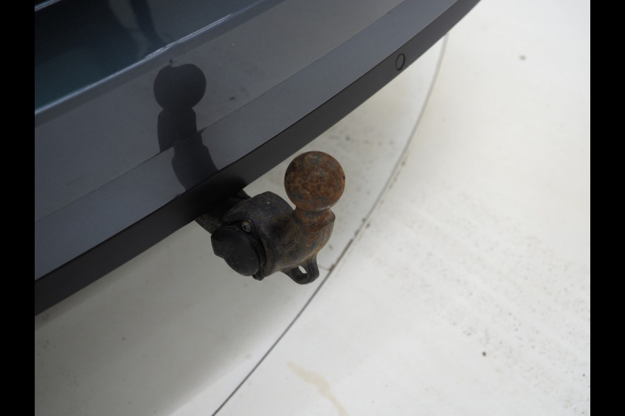 Škoda Superb Combi 1.4 TSI iV Laurin & Klement | Panoramadak | Massage | Canton | Leder | Trekhaak | Keyless | Adaptive | Carplay