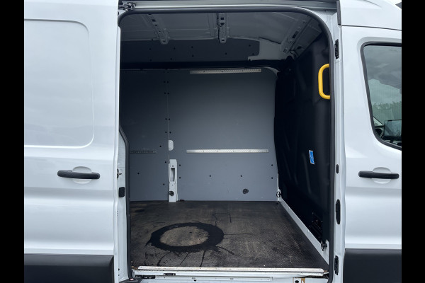Ford Transit 350 2.0 TDCI 130 PK / L3H3 / 32.408 KM / 360 CAMERA / ADAPTIVE CRUISE / ECC / NAVI / BLIND SPOT