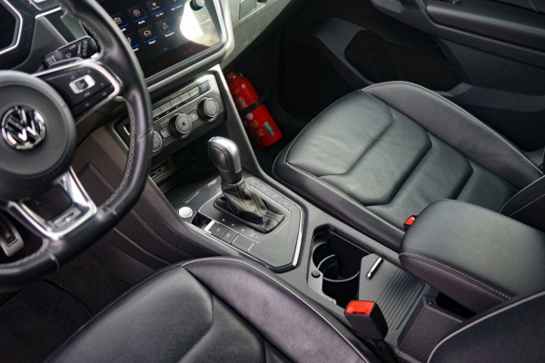 Volkswagen Tiguan 3X R-LINE 1.5 TSI DSG Black-Line/Pano/360/Memory/Trkhk/Virtual