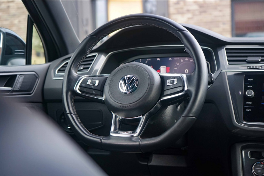 Volkswagen Tiguan 3X R-LINE 1.5 TSI DSG Black-Line/Pano/360/Memory/Trkhk/Virtual