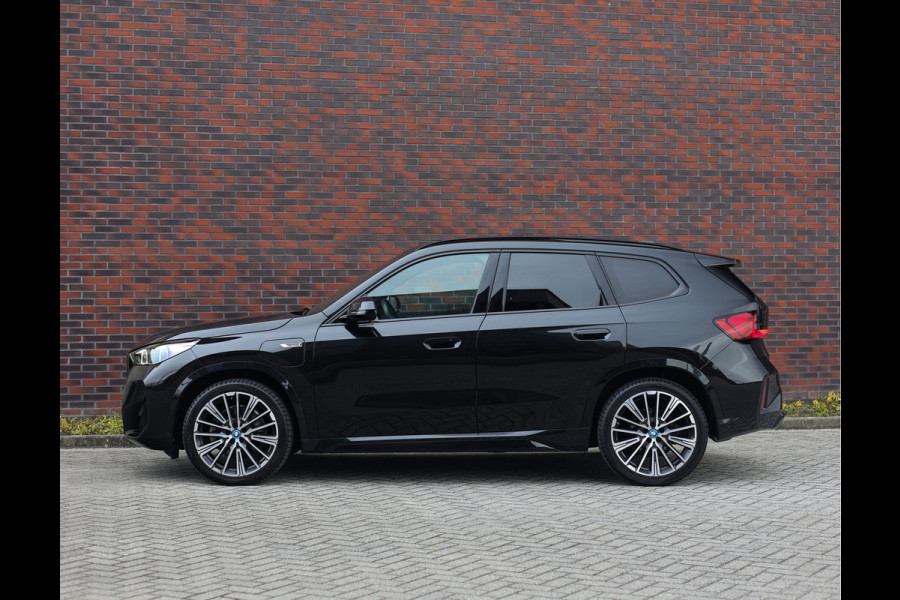 BMW X1 30e xDrive | Pano - Trekhaak - Camera