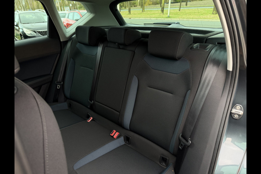 Seat Ateca 1.5 TSI Style Business Intense / Trekhaak (1.600KG) / Cruise C. / Navi / Stoelverwarming / Elektr. Achterklep