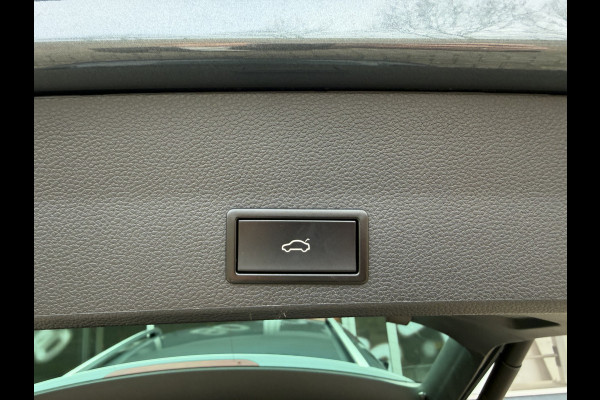 Seat Ateca 1.5 TSI Style Business Intense / Trekhaak (1.600KG) / Cruise C. / Navi / Stoelverwarming / Elektr. Achterklep