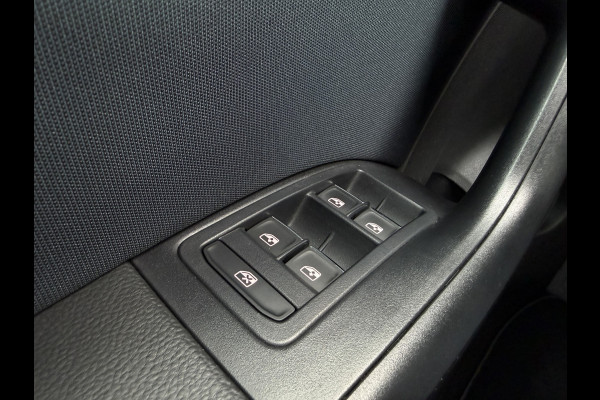 Seat Ateca 1.5 TSI Style Business Intense / Trekhaak (1.600KG) / Cruise C. / Navi / Stoelverwarming / Elektr. Achterklep