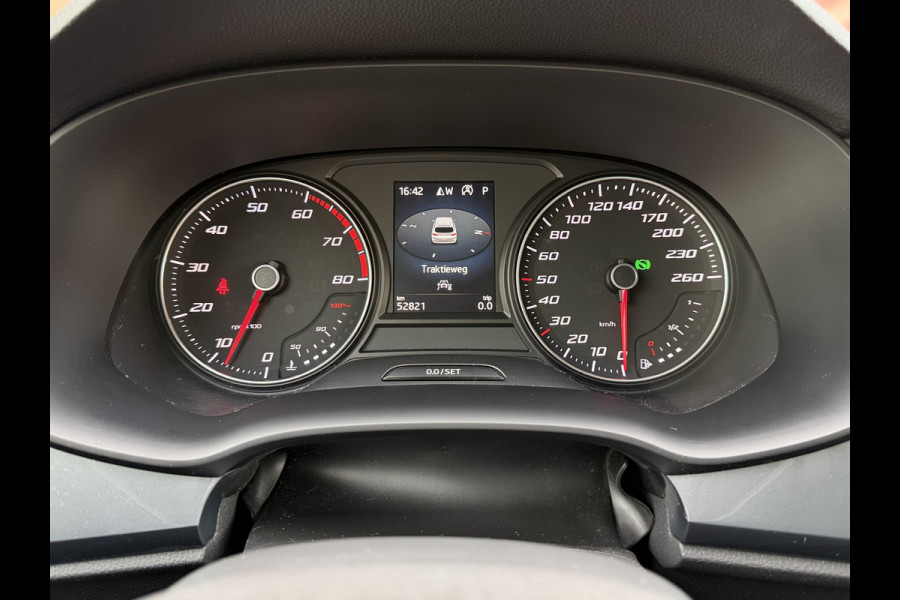 Seat Ateca 1.5 TSI Style Business Intense / Trekhaak (1.600KG) / Cruise C. / Navi / Stoelverwarming / Elektr. Achterklep