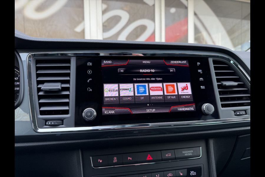 Seat Ateca 1.5 TSI Style Business Intense / Trekhaak (1.600KG) / Cruise C. / Navi / Stoelverwarming / Elektr. Achterklep