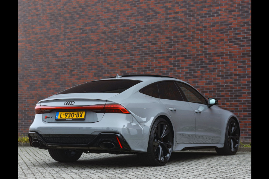 Audi RS7 4.0 TFSI Quattro | Dynamic Plus - Matrix - Rood Design pakket
