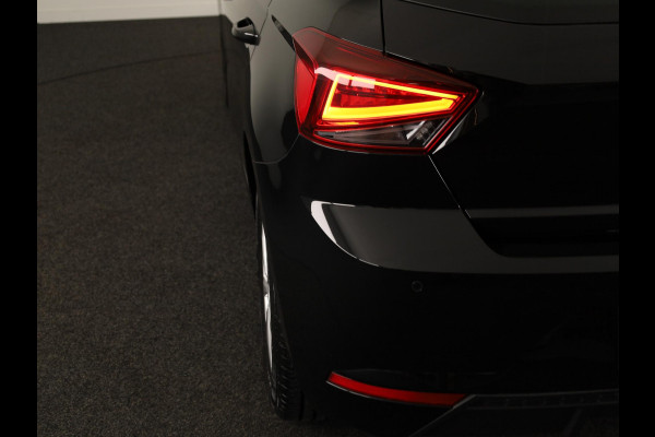 Seat Ibiza 1.0 TSI Style Business Intense 95 pk | Navigatie | Parkeersensoren | Achteruitrijcamera | Apple Carplay/Android Auto |