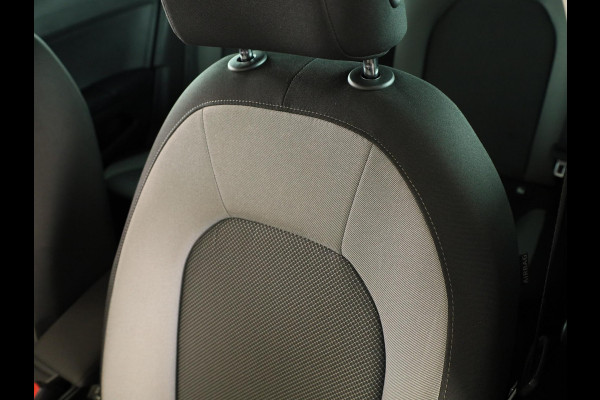 Seat Ibiza 1.0 TSI Style Business Intense 95 pk | Navigatie | Parkeersensoren | Achteruitrijcamera | Apple Carplay/Android Auto |