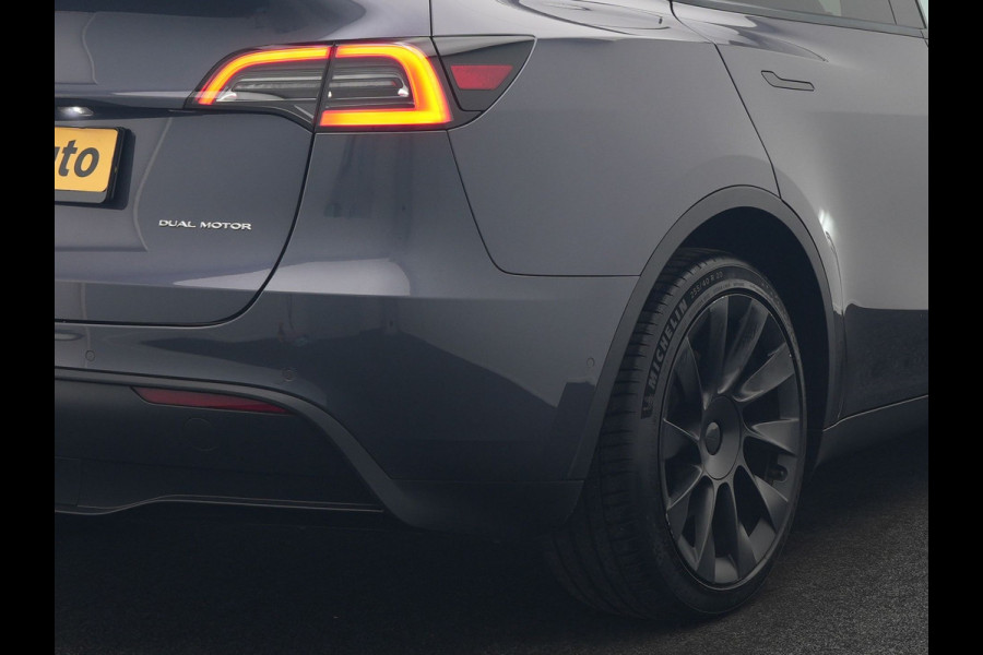 Tesla Model Y Long Range AWD 75 kWh 441pk SOH 92,3% | Full Self-Driving Capability | Panodak | Adaptive Cruise | Lederen Sportstoelen Memory & Verwarmd | Camera | Navigatie |