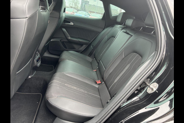 CUPRA Formentor 1.4 e-Hybrid VZ Performance | SCI | 245pk PHEV | Plug-in Hybride | Stoelverwarming | Camera | Adaptive cruise control | 19 inch