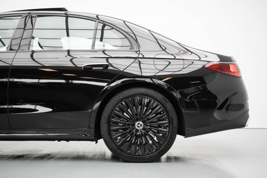 Mercedes-Benz E-Klasse E300 e 4MATIC AMG Line |Pano|Org.NL|HyperScreen|Burmester|Memory|VOLL|