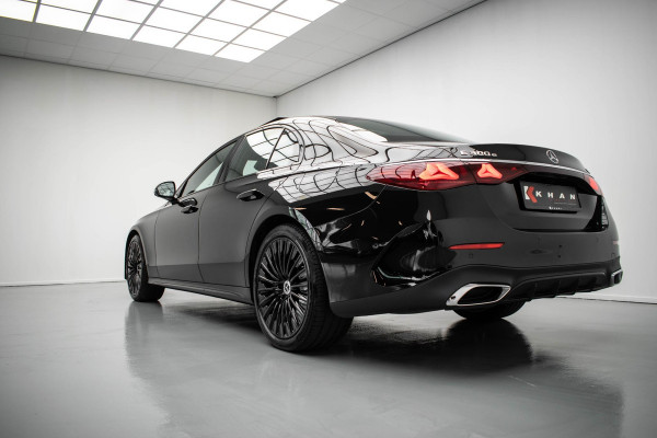 Mercedes-Benz E-Klasse E300 e 4MATIC AMG Line |Pano|Org.NL|HyperScreen|Burmester|Memory|VOLL|