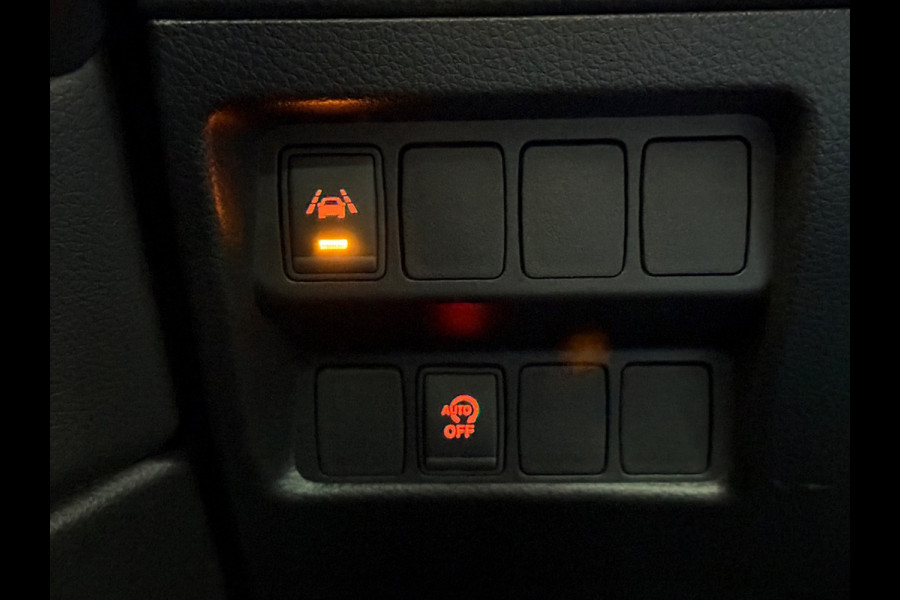 Nissan QASHQAI 1.6 N-Connecta 163 PK | FaceLift | LED | Panorama | Leder | Parkeerhulp | Camera | Navi | Clima |