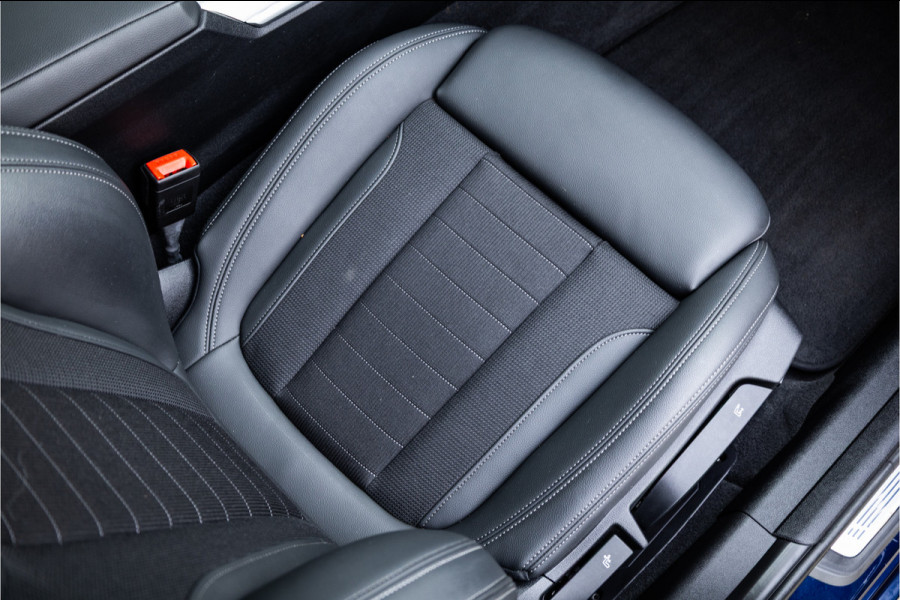 BMW 3 Serie Touring 320i Sportline Panorama / Camera / Individual / HiFi /