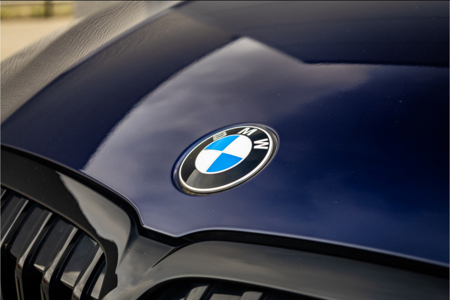 BMW 3 Serie Touring 320i Sportline Panorama / Camera / Individual / HiFi /