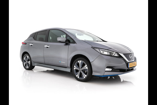 Nissan Leaf 3.Zero Limited Edition 62 kWh {SOH-93%} (INCL-BTW) Aut. *HEATPUMP | LEATHER | FULL-LED | DIGI-COCKPIT | TOPVIEW | BOSE-AUDIO | KEYLESS | DAB+ | BLINDSPOT | ECC | ADAPTIVE-CRUISE | PDC | HEATED-COMFORTSEATS | PRIVACYGLASS | 17"ALU*