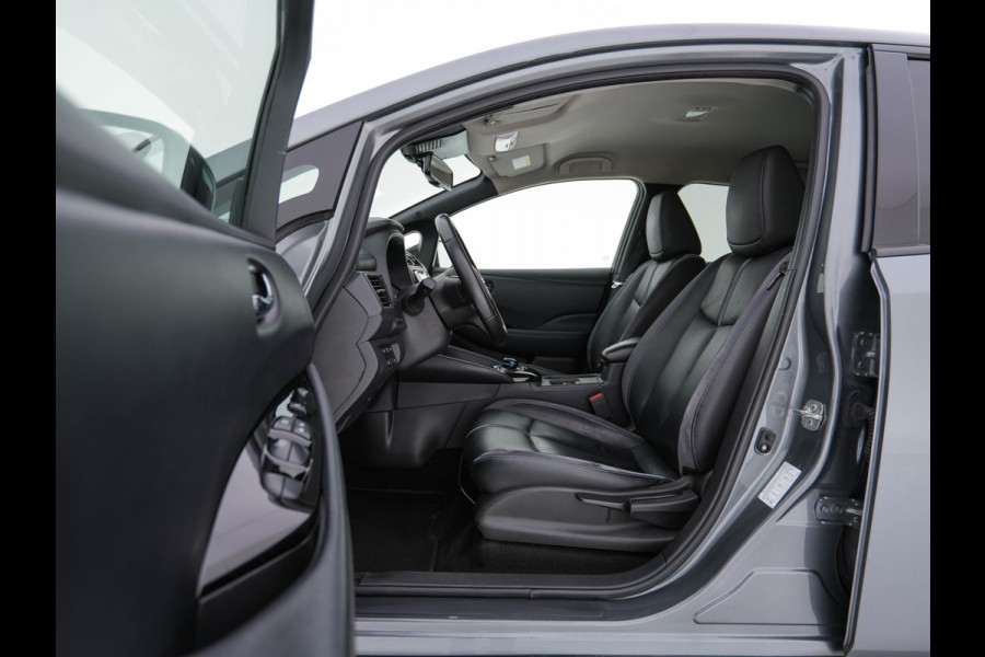 Nissan Leaf 3.Zero Limited Edition 62 kWh {SOH-93%} (INCL-BTW) Aut. *HEATPUMP | LEATHER | FULL-LED | DIGI-COCKPIT | TOPVIEW | BOSE-AUDIO | KEYLESS | DAB+ | BLINDSPOT | ECC | ADAPTIVE-CRUISE | PDC | HEATED-COMFORTSEATS | PRIVACYGLASS | 17"ALU*
