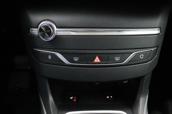 Peugeot 308 SW 1.2*MASSAGE*130PK*AUTOM.*ECC*CRUISE*CAMERA*CARPLAY