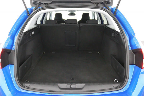 Peugeot 308 SW 1.2*MASSAGE*130PK*AUTOM.*ECC*CRUISE*CAMERA*CARPLAY