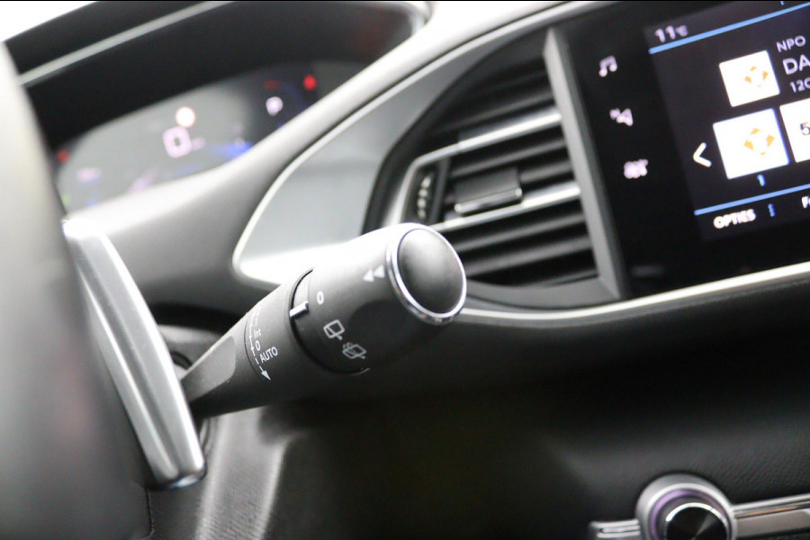 Peugeot 308 SW 1.2*MASSAGE*130PK*AUTOM.*ECC*CRUISE*CAMERA*CARPLAY