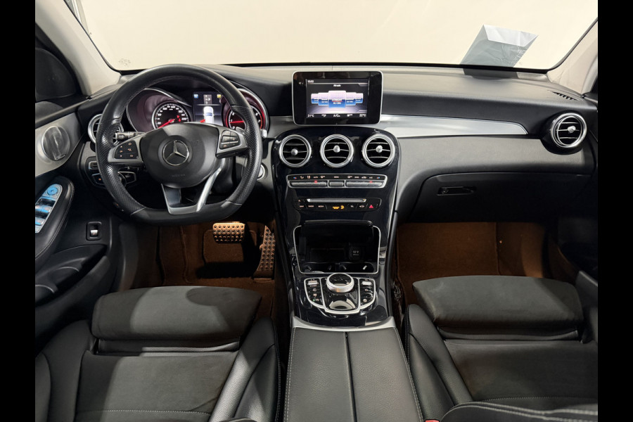 Mercedes-Benz GLC 250 4MATIC AMG PANO Premium