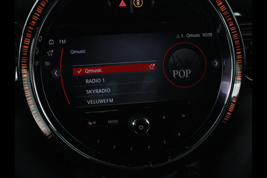 MINI Cooper 1.5 Business Edition | Harman/Kardon | Carplay | Verwarmde voorruit | Navigatie | Full LED | Half leder | Parkeerhulp | Climate control | Cruise control | Bluetooth | British Racing Green