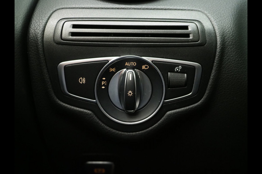 Mercedes-Benz GLC 300e 4MATIC AMG | Panoramadak | 360 | Leder | Virtual | Stoelverwarming | Dodehoek | LED