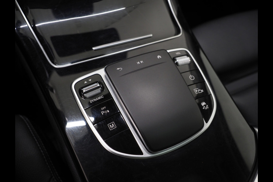 Mercedes-Benz GLC 300e 4MATIC AMG | Panoramadak | 360 | Leder | Virtual | Stoelverwarming | Dodehoek | LED