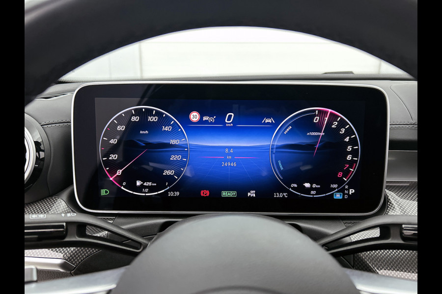 Mercedes-Benz C-Klasse 300 e Business Solution AMG AMG Line | Panorama Schuif-Kanteldak | Distronic | Lederen bekleding | Alarm | Parkeerpakket met 360°-camera | 20 Inch AMG Velgen. Inclusief 24 maanden Mercedes-Benz Certified garantie voor Europa.