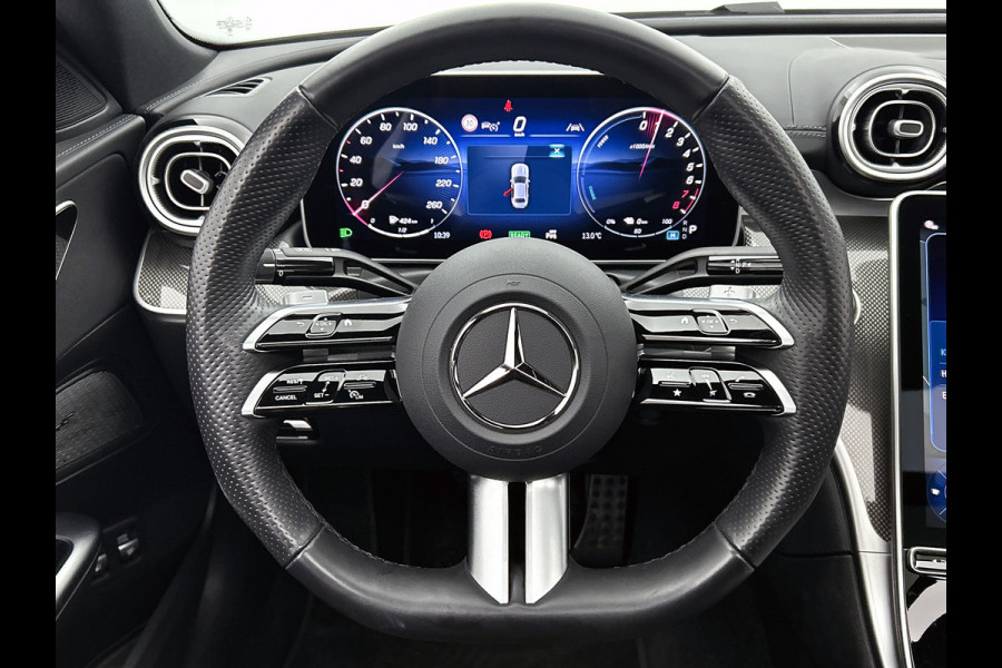 Mercedes-Benz C-Klasse 300 e Business Solution AMG AMG Line | Panorama Schuif-Kanteldak | Distronic | Lederen bekleding | Alarm | Parkeerpakket met 360°-camera | 20 Inch AMG Velgen. Inclusief 24 maanden Mercedes-Benz Certified garantie voor Europa.