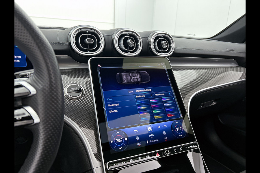 Mercedes-Benz C-Klasse 300 e Business Solution AMG AMG Line | Panorama Schuif-Kanteldak | Distronic | Lederen bekleding | Alarm | Parkeerpakket met 360°-camera | 20 Inch AMG Velgen. Inclusief 24 maanden Mercedes-Benz Certified garantie voor Europa.