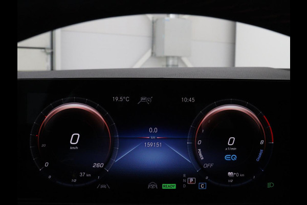 Mercedes-Benz GLA 250e AMG Night | Adaptive cruise | Stoelverwarming | Camera | Half leder | Park Assist | Leder/Alcantara | Widescreen | Sfeerverlichting | Climate control | PHEV | Plug In