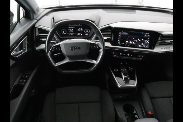 Audi Q4 e-tron 35 Launch edition Advanced 55 kWh | Warmtepomp | Stoelverwarming | Matrix LED | Carplay | Virtual Cockpit | Parkeerhulp | 19'' | Sportstoelen | Navigatie | Cruise control