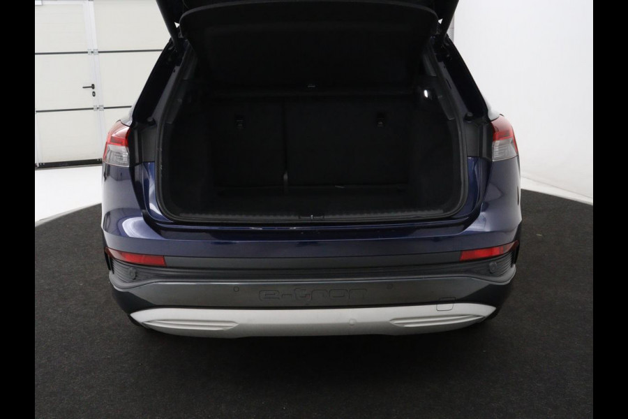 Audi Q4 e-tron 35 Launch edition Advanced 55 kWh | Warmtepomp | Stoelverwarming | Matrix LED | Carplay | Virtual Cockpit | Parkeerhulp | 19'' | Sportstoelen | Navigatie | Cruise control