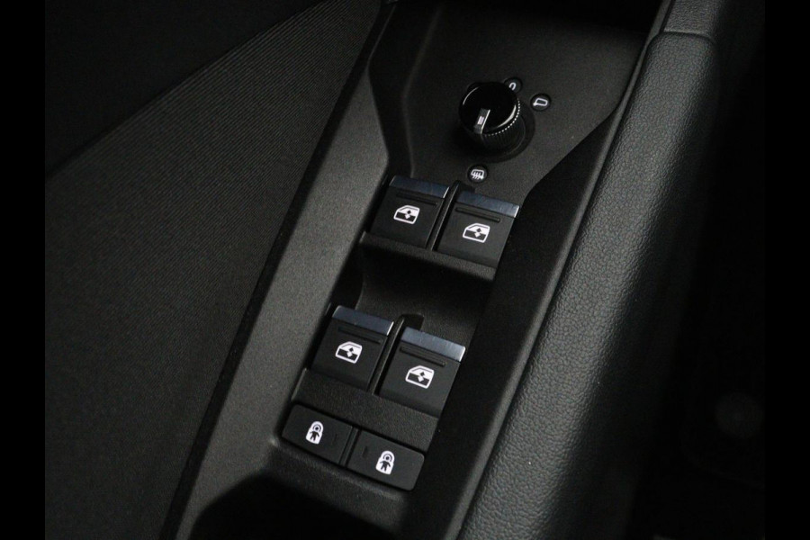 Audi Q4 e-tron 35 Launch edition Advanced 55 kWh | Warmtepomp | Stoelverwarming | Matrix LED | Carplay | Virtual Cockpit | Parkeerhulp | 19'' | Sportstoelen | Navigatie | Cruise control