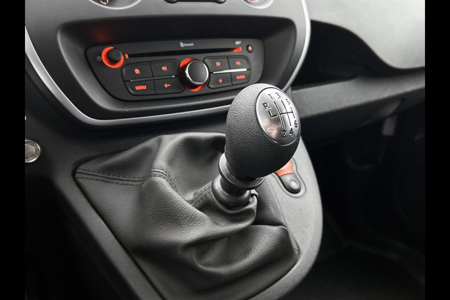 Renault Kangoo 1.5 DCi Euro6 81PK Comfort / Schuifdeur+Raam / Trekhaak / Airco / Pdc./ Navigatie / Radio multimedia / Apk 01-2027