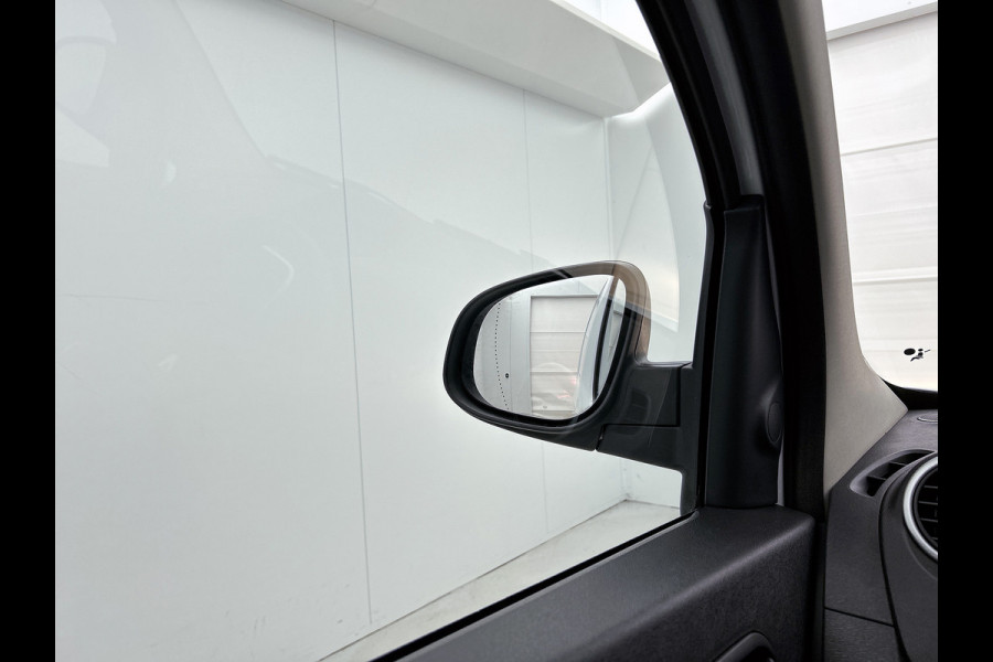 Renault Kangoo 1.5 DCi Euro6 81PK Comfort / Schuifdeur+Raam / Trekhaak / Airco / Pdc./ Navigatie / Radio multimedia / Apk 01-2027