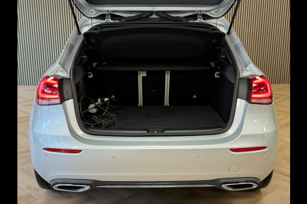 Mercedes-Benz A-Klasse 250e PLUG-IN Business Luxury AUT. PANORAMADAK CAMERA CRUISE SFEERVERLICHTING KEYLESS-GO STOELVERWARMING