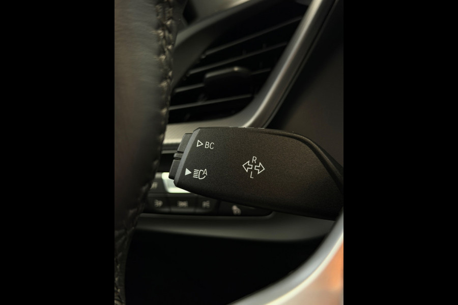 BMW 1-serie 118i M-Pakket CarPlay Panorama