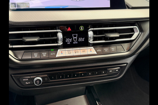 BMW 1-serie 118i M-Pakket CarPlay Panorama