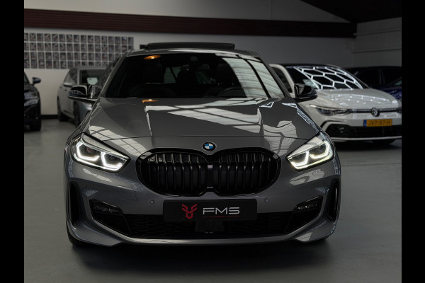 BMW 1-serie 118i M-Pakket CarPlay Panorama