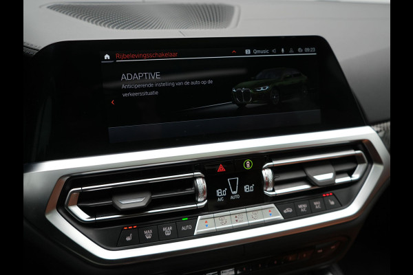 BMW 4 Serie Coupé 430i M Sport 245pk Dealer O.H Sanremo Green | Panodak | Lederen Competition Stoelen Memory & Verwarmd | Adaptive Onderstel | 360 Camera | Harman & Kardon | 19" L.M | Carbon | Apple Carplay | Navigatie | Blis | Virtual | DAB |