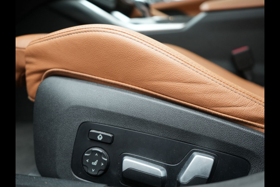 BMW 4 Serie Coupé 430i M Sport 245pk Dealer O.H Sanremo Green | Panodak | Lederen Competition Stoelen Memory & Verwarmd | Adaptive Onderstel | 360 Camera | Harman & Kardon | 19" L.M | Carbon | Apple Carplay | Navigatie | Blis | Virtual | DAB |