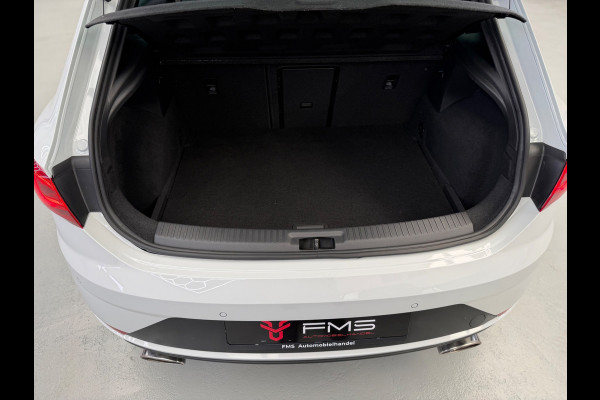 Seat Leon 2.0 TSI CUPRA 300 Panorama CarPlay