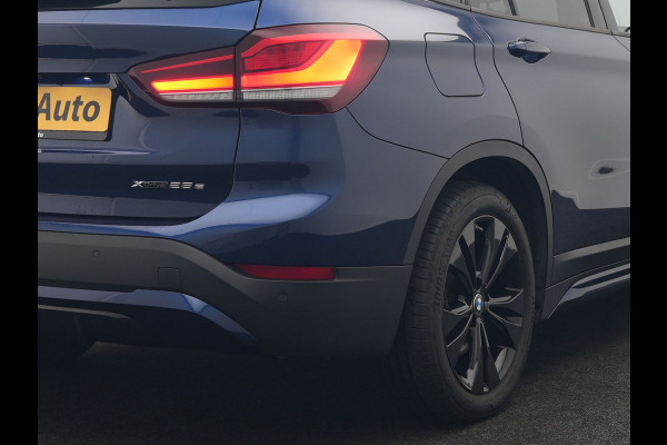 BMW X1 xDrive25e Sportline PHEV 221pk Dealer O.H. | Trekhaak Afn. | Adaptive Cruise | Camera | Sportstoelen Verwarmd | Sfeerverlichting | Keyless | LED Koplampen | Navigatie | DAB | Plug In Hybrid