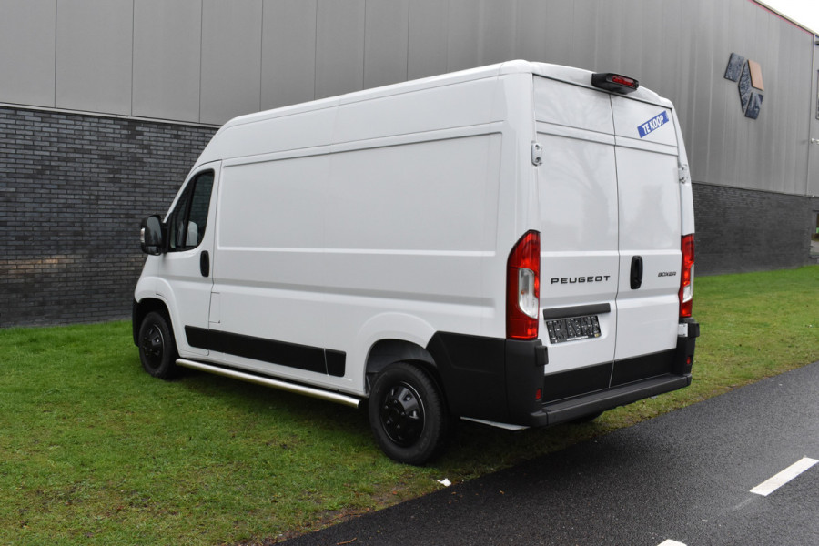 Peugeot Boxer 2.2 BlueHDi 140 S&S L2H2 3.3t Euro 6 Nieuwe registratie 2024/ GEEN BPM/ L2H2/ achteruitrijcamera verzwaard verenpakket, pakket City plus