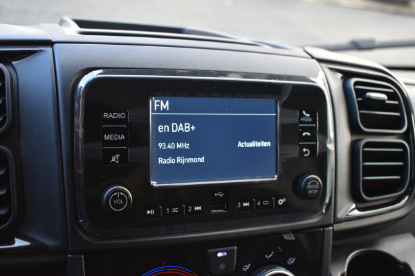 Peugeot Boxer 2.2 BlueHDi 140 S&S L2H2 3.3t Euro 6 Nieuwe registratie 2024/ GEEN BPM/ L2H2/ achteruitrijcamera verzwaard verenpakket, pakket City plus