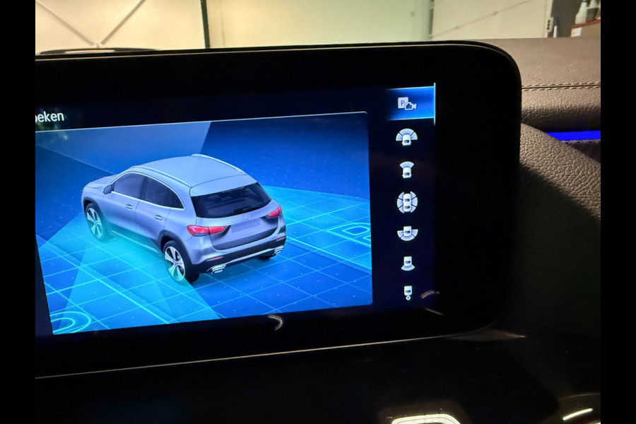 Mercedes-Benz GLA 250 e AMG SOH-TEST/ PANO/LEDER/H-UP/STOEL-M/BURMESTER/BAB/CARPLAY/SFEERVERL///