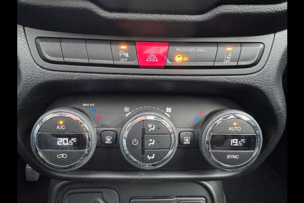 Jeep Renegade 1.4 MultiAir Night Eagle II Limited 89.000km Airco/ECC,Navigatie,Leder,Panoramadak